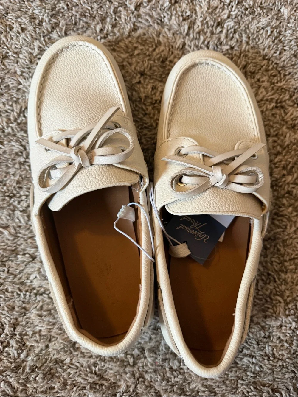 NWT Universal Thread Target White Loafer
